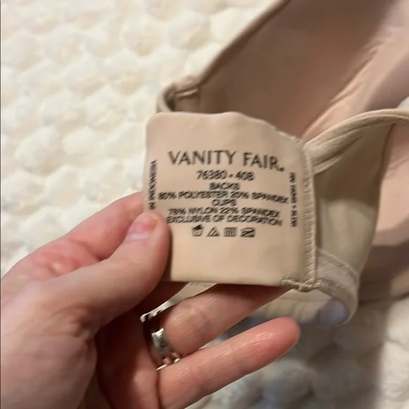 Elegant Beige Bra 40B - Picture 4 of 5